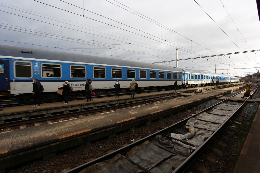  Práce na železnici pokračují, omezí dopravu i&nbsp;noční klid