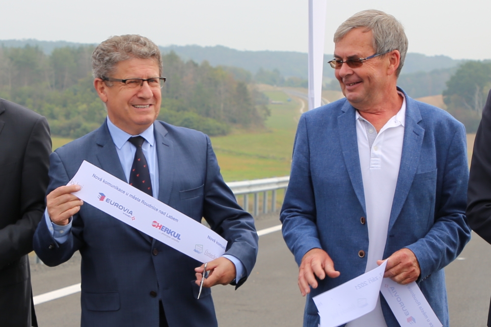  Nová etapa roudnického obchvatu je dokončena