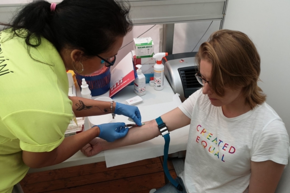  Přijďte se otestovat na HIV a&nbsp;další choroby na Karlovo náměstí