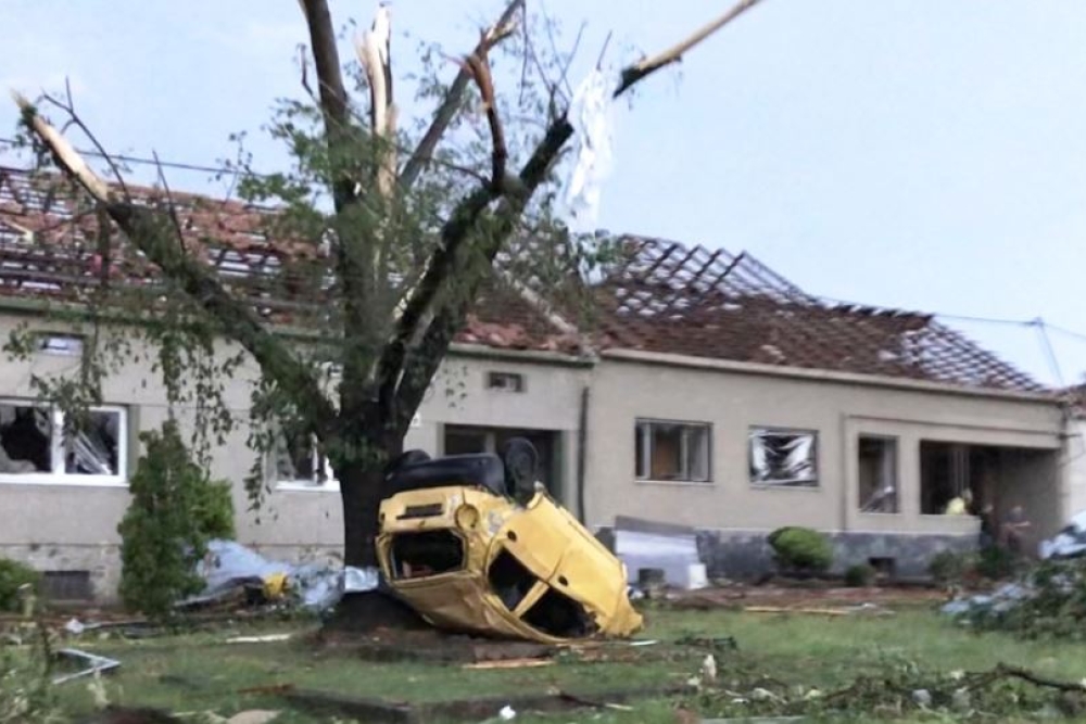  Zastupitelstvo rozhodne o&nbsp;finanční pomoci postiženým jihomoravským obcím