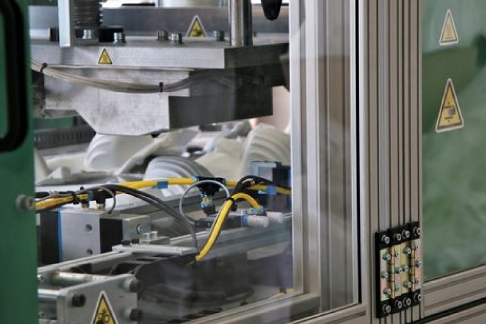  Česko má svůj první nanovlákenný bezventilový opakovaně použitelný respirátor ochranné třídy FFP3